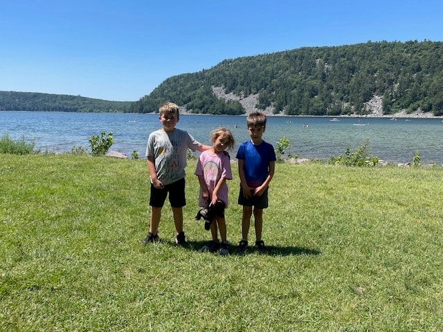 8 Top Activities at Devils Lake WI: An Amazing State Park 6 Devils Lake Wisconsin, with family-friendly activities like hiking, beach fun, and water sports at Devils Lake State Park.